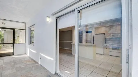 $2,000 | 310 South J Street, Unit 2, Lake Worth Beach, FL 33460