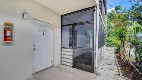 $2,000 | 310 South J Street, Unit 2, Lake Worth Beach, FL 33460