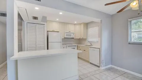 $2,000 | 310 South J Street, Unit 2, Lake Worth Beach, FL 33460