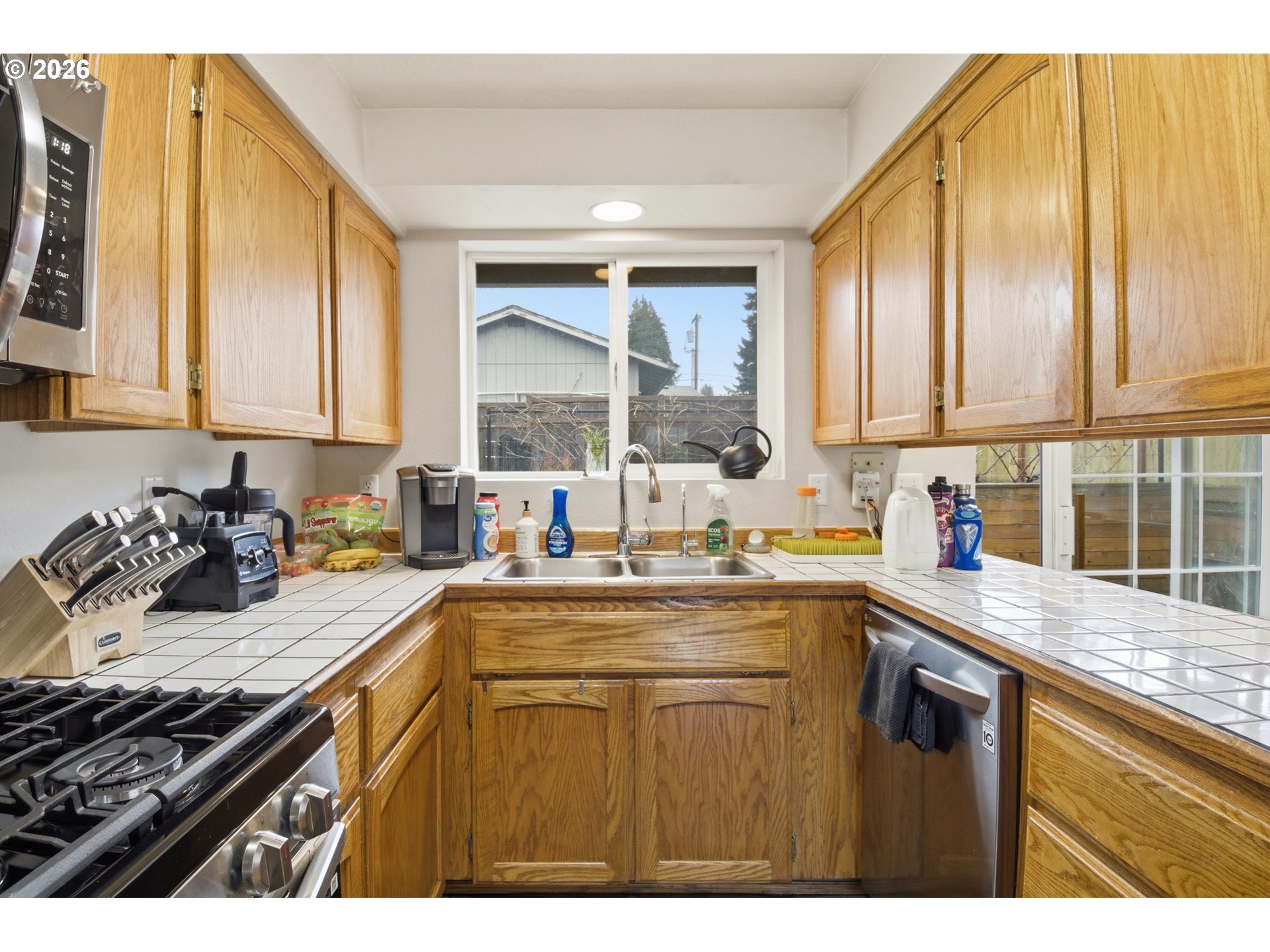 390 Southwest Ash Street Willamina, OR 97396 - Photo 17 of 33