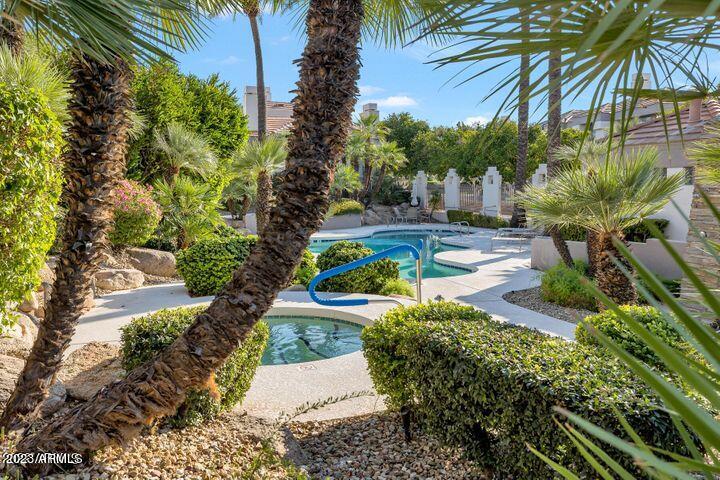 7222 East Gainey Ranch Road, Unit 103 Scottsdale, AZ 85258 - Photo 4 of 17 Gainey 3