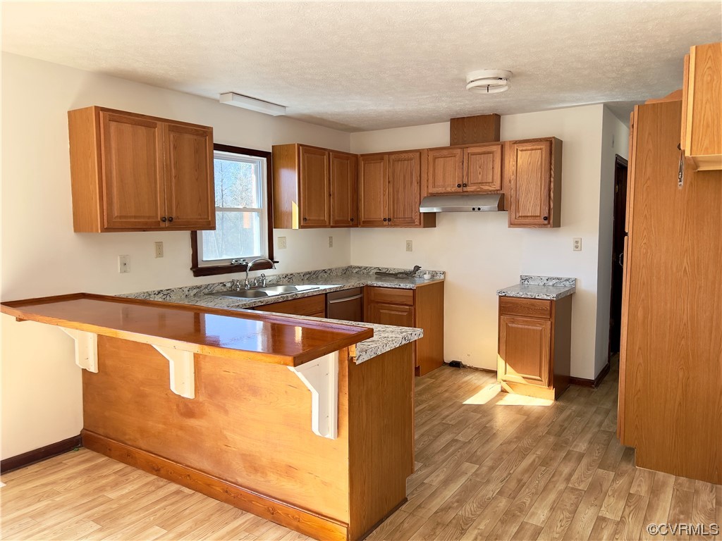 2720 Scuffletown Road Rice, VA 23966 - Photo 5 of 31 a kitchen with stainless steel appliances granite countertop a stove a sink and a refrigerator