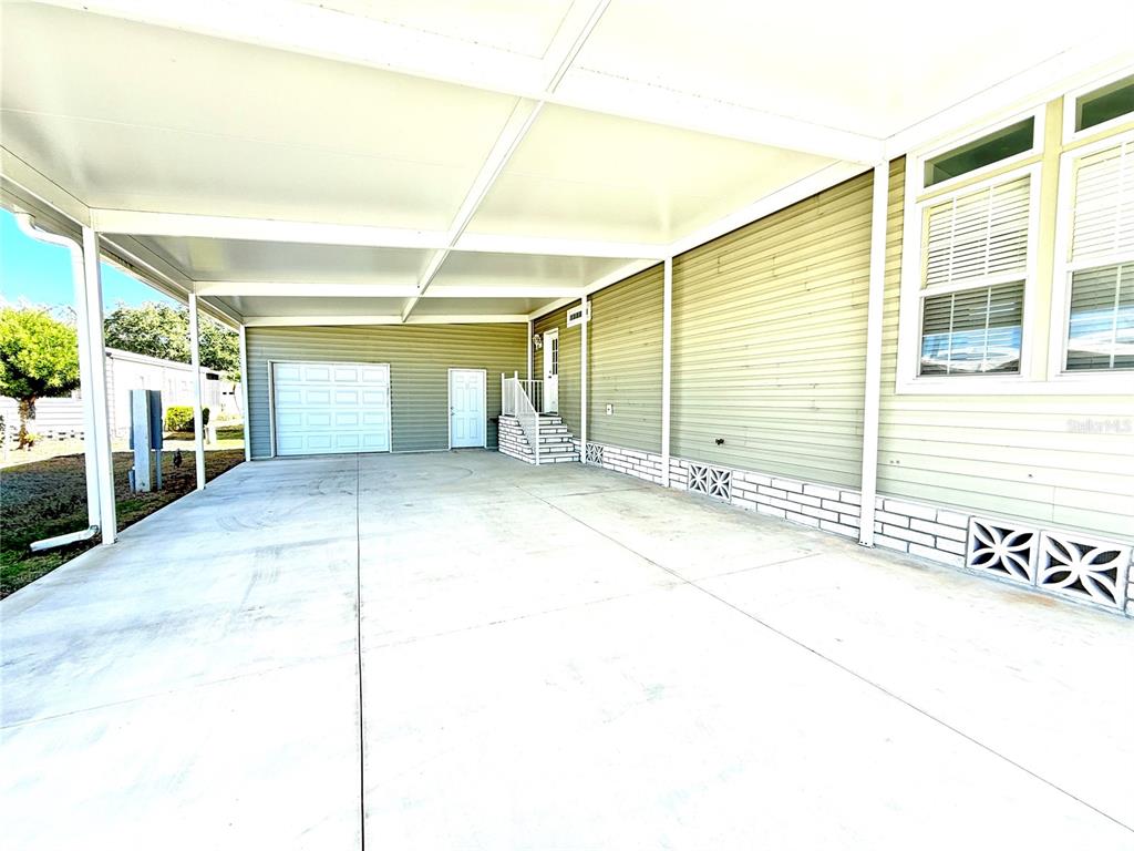 8442 Castle Garden Road Palmetto, FL 34221 - Photo 10 of 30