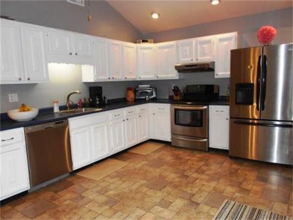 14 Manomet Road Peabody, MA 01960 - Photo 12 of 25 Gallery Image 12