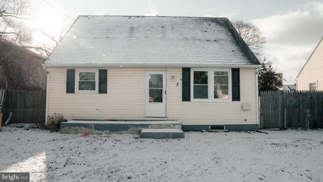 $389,000 | 3 Parker Avenue, Burlington, NJ 08016