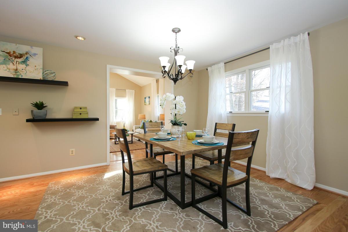 7613 Gresham Street Springfield, VA 22151 - Photo 14 of 30 Dining Room