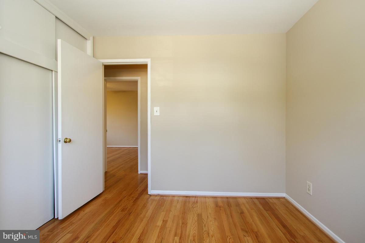 7613 Gresham Street Springfield, VA 22151 - Photo 22 of 30 Fourth Bedroom