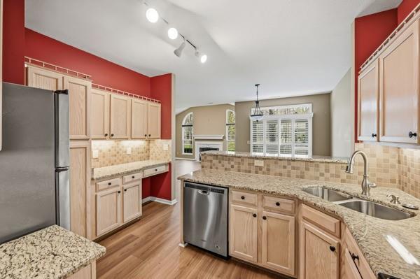 19 Stone Ridge Boulevard Hermitage, PA 16148 - Photo 17 of 40 All appliances stay for convenience & ease