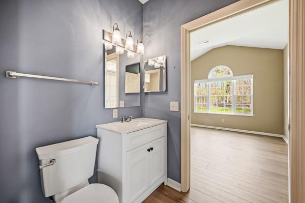 19 Stone Ridge Boulevard Hermitage, PA 16148 - Photo 29 of 40 2nd bathroom jack & jills to 2nd bedroom & hall