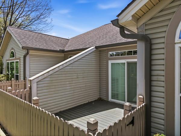 19 Stone Ridge Boulevard Hermitage, PA 16148 - Photo 35 of 40 Deck