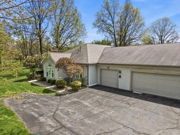 $280,000 | 19 Stone Ridge Boulevard, Hermitage, PA 16148