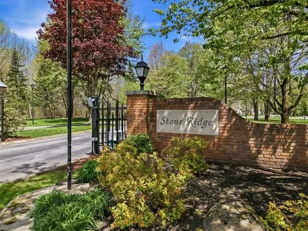 $280,000 | 19 Stone Ridge Boulevard, Hermitage, PA 16148