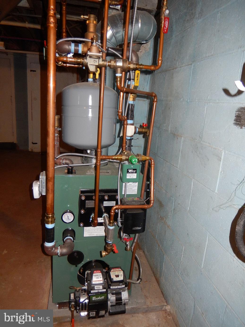 984 Kohler Road Mertztown, PA 19539 - Photo 37 of 39 Heater