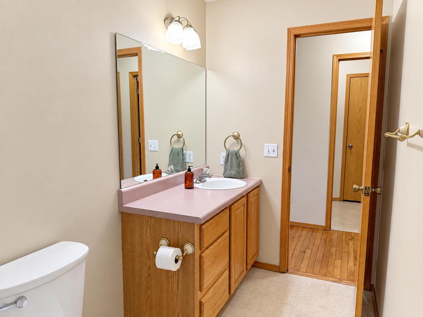 4590 West University Street Springfield, MO 65802 - Photo 17 of 44 AB8E92F1-F983-43B2-B838-8991079C8920
