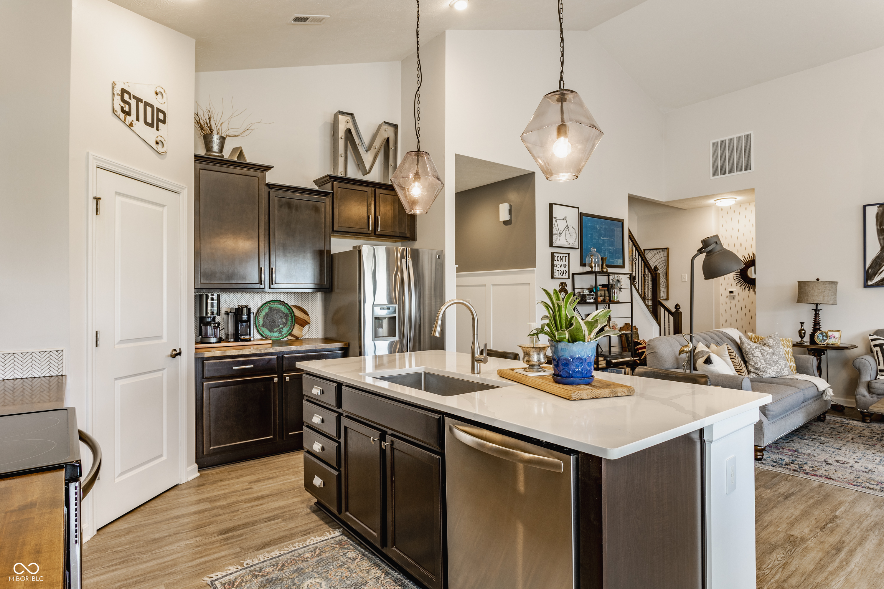 8052 Yarmouth Way Indianapolis, IN 46239 - Photo 6 of 30