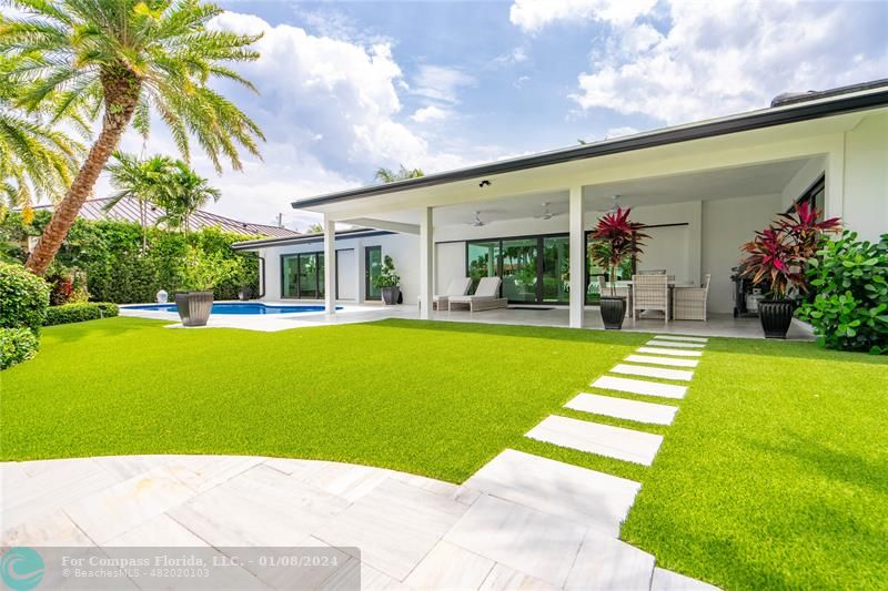 2375 Northeast 29th Street Lighthouse Point, FL 33064 - Photo 58 of 76