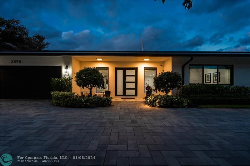 2375 Northeast 29th Street Lighthouse Point, FL 33064 - Photo 9 of 76