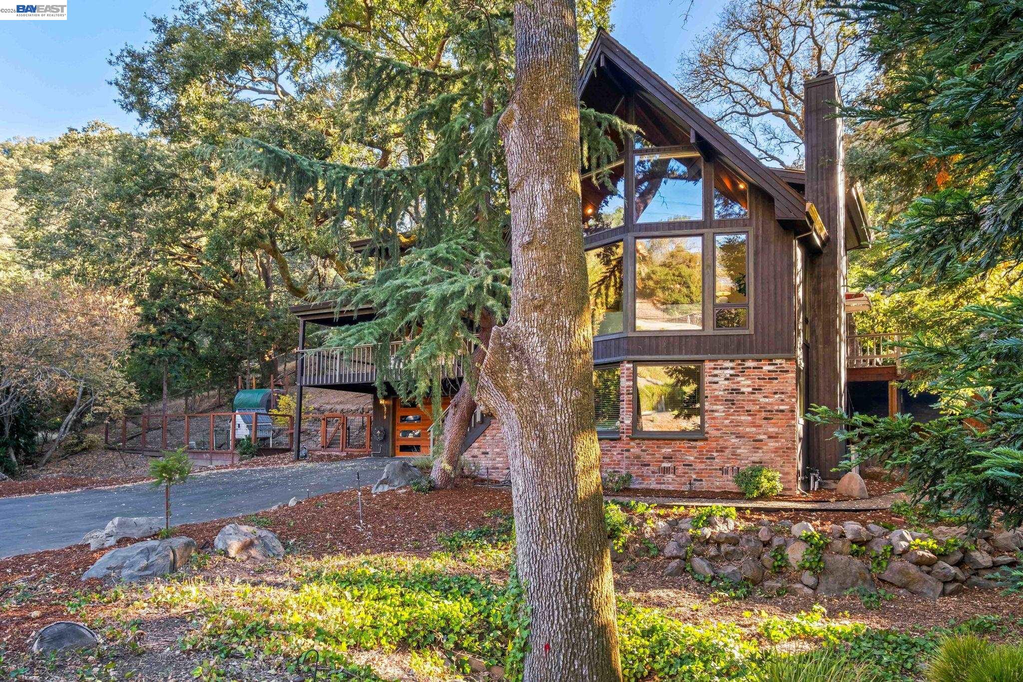 279 Castle Hill Ranch Road Walnut Creek, CA 94595 - Photo 5 of 63