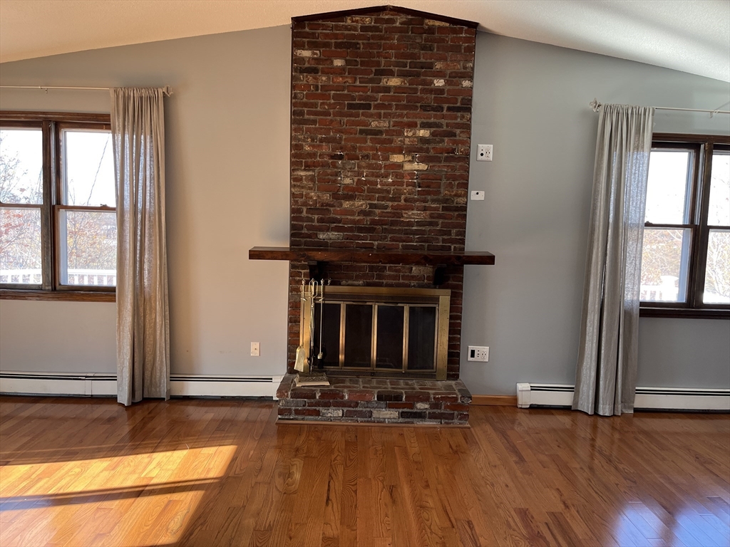 4 Reservoir Road, Unit B Gloucester, MA 01930 - Photo 4 of 27