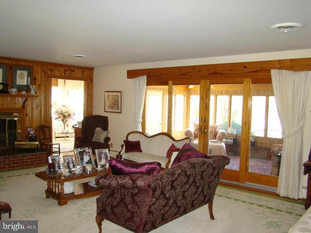 120 Deep Shore Road Denton, MD 21629 - Photo 7 of 22 Living Room