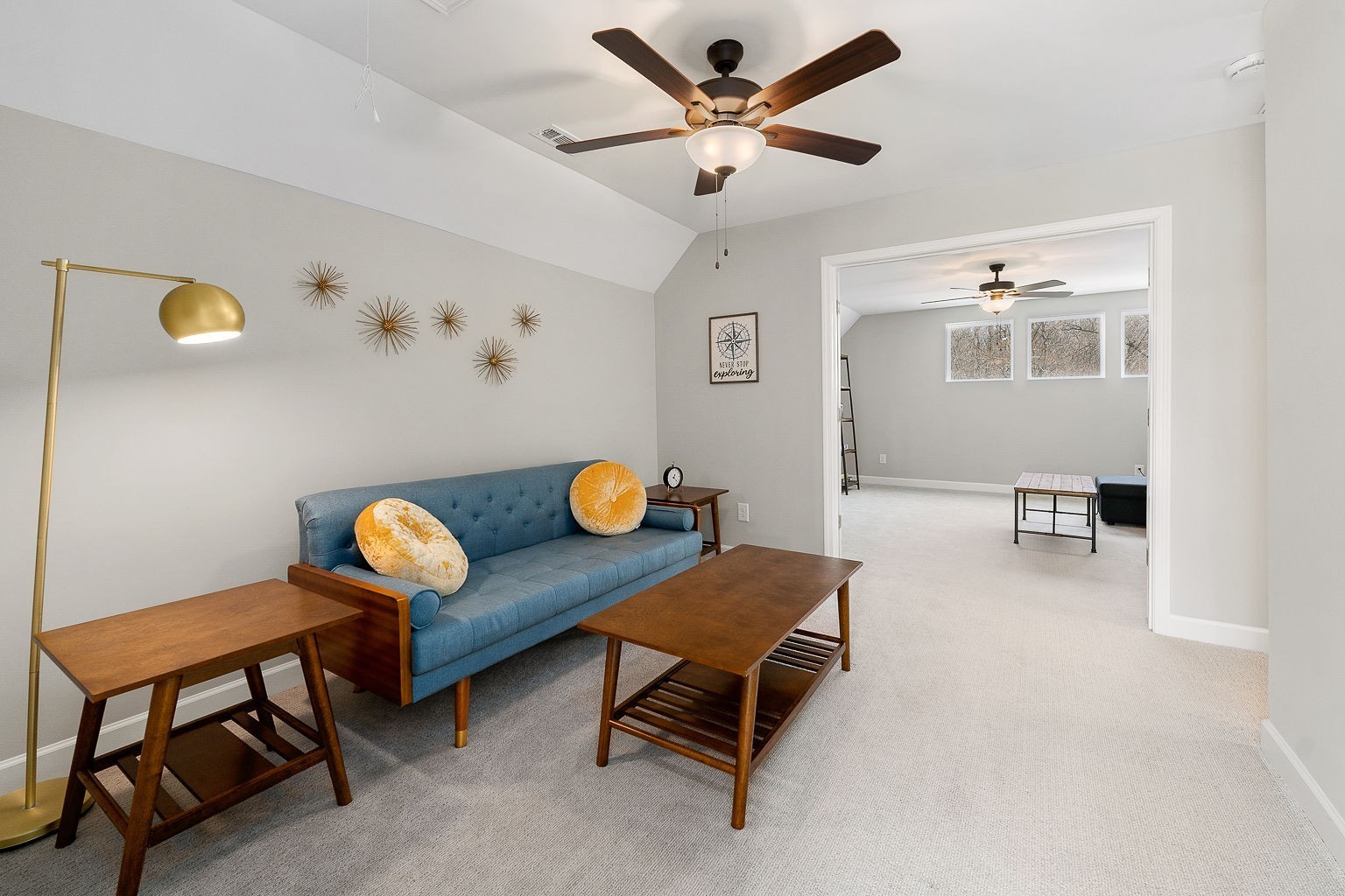 324 Evans Drive Tullahoma, TN 37388 - Photo 35 of 53 a living room with furniture