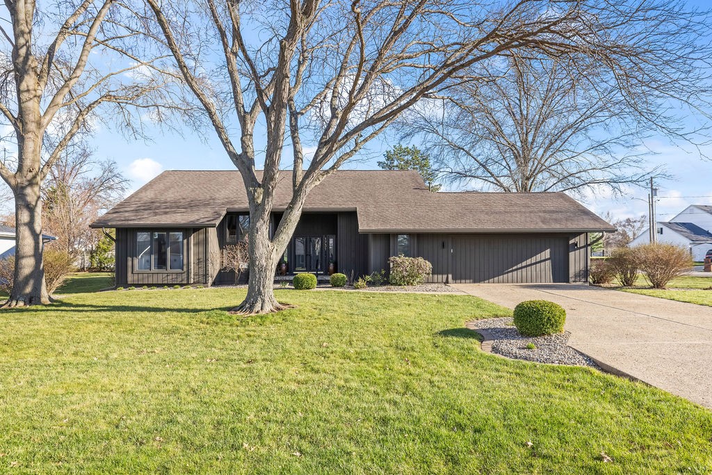 1731 Oakmont Drive Decatur, IL 62521 - Photo 1 of 45