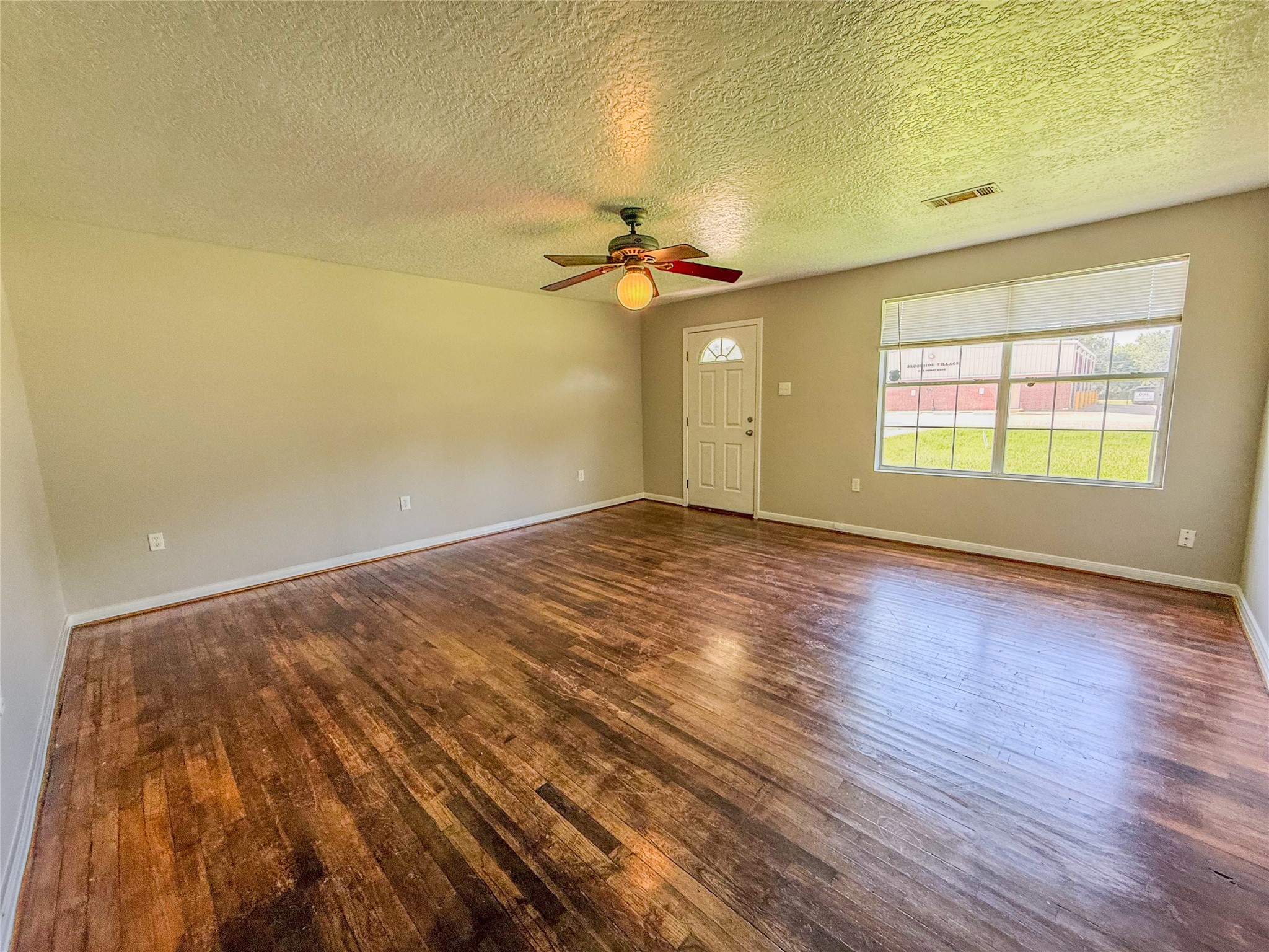 6310 Brookside Road Pearland, TX 77581 - Photo 7 of 17