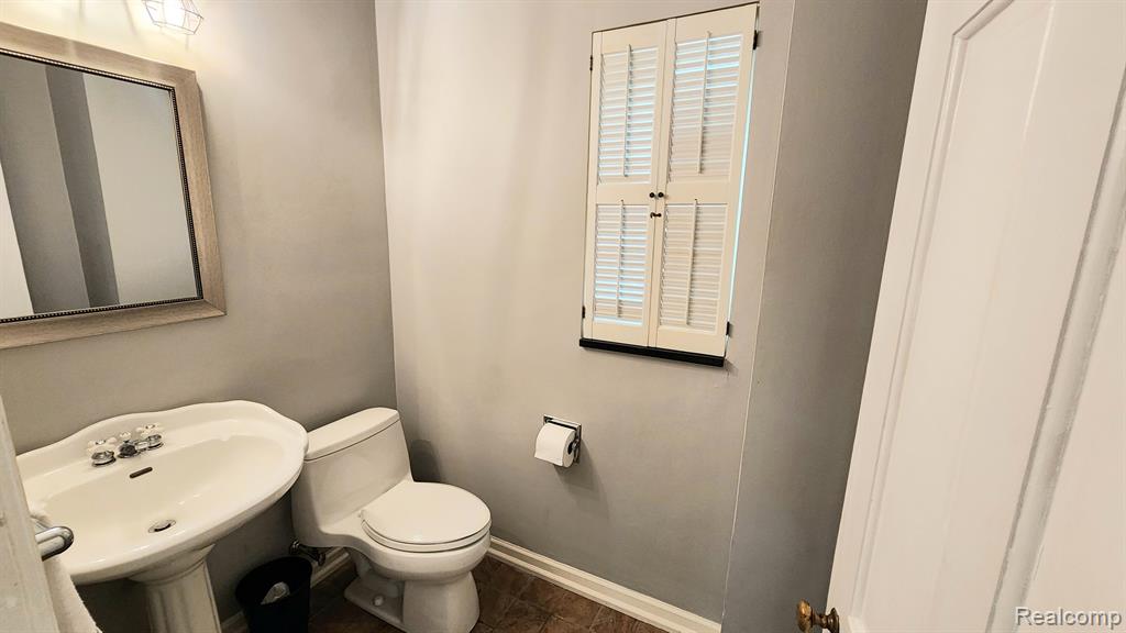 1031 Cadieux Road Grosse Pointe Park, MI 48230 - Photo 21 of 33