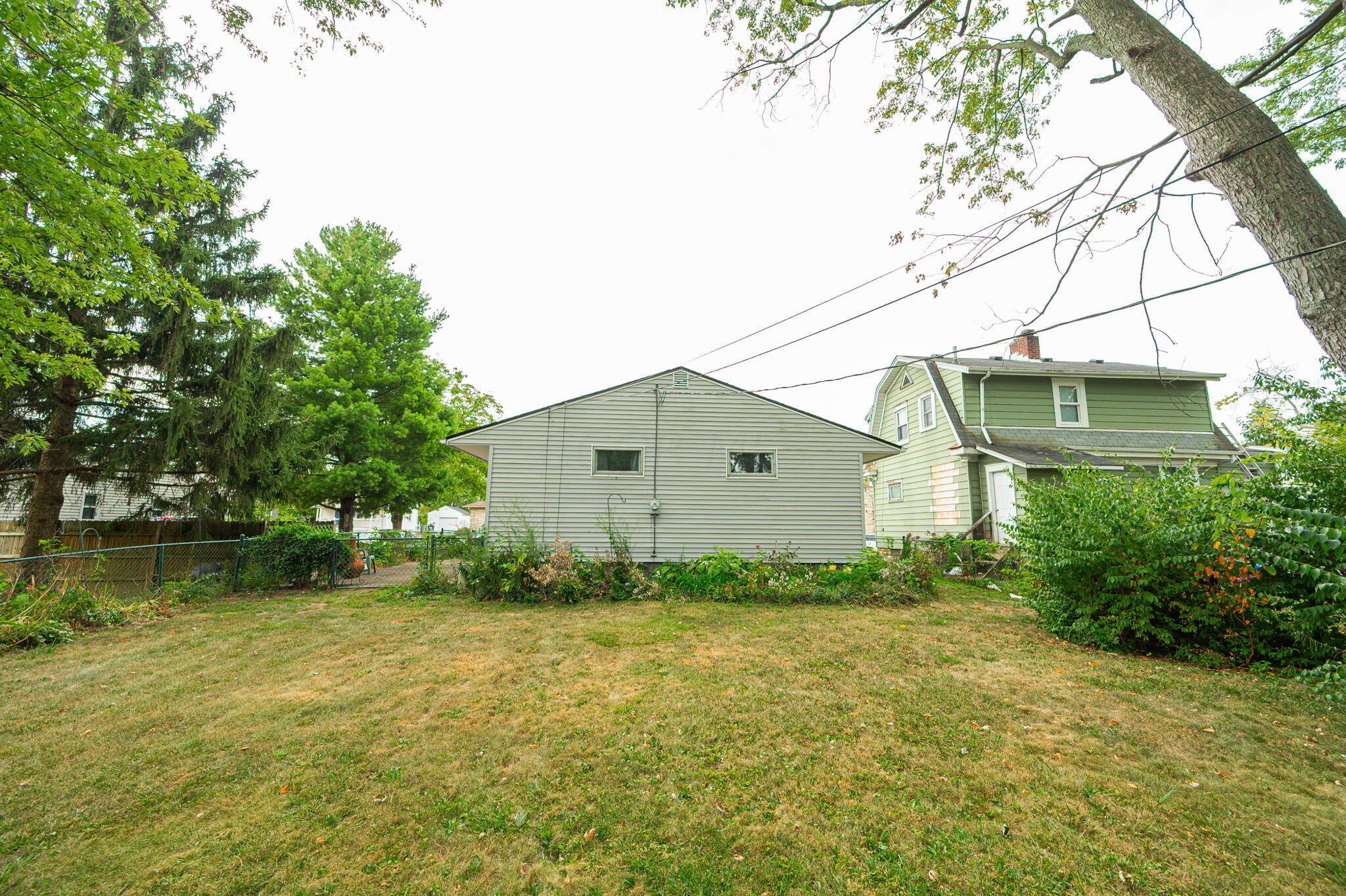 2182 Ferris Road Columbus, OH 43224 - Photo 33 of 40 39-web-or-mls-2182 Ferris Rd-39