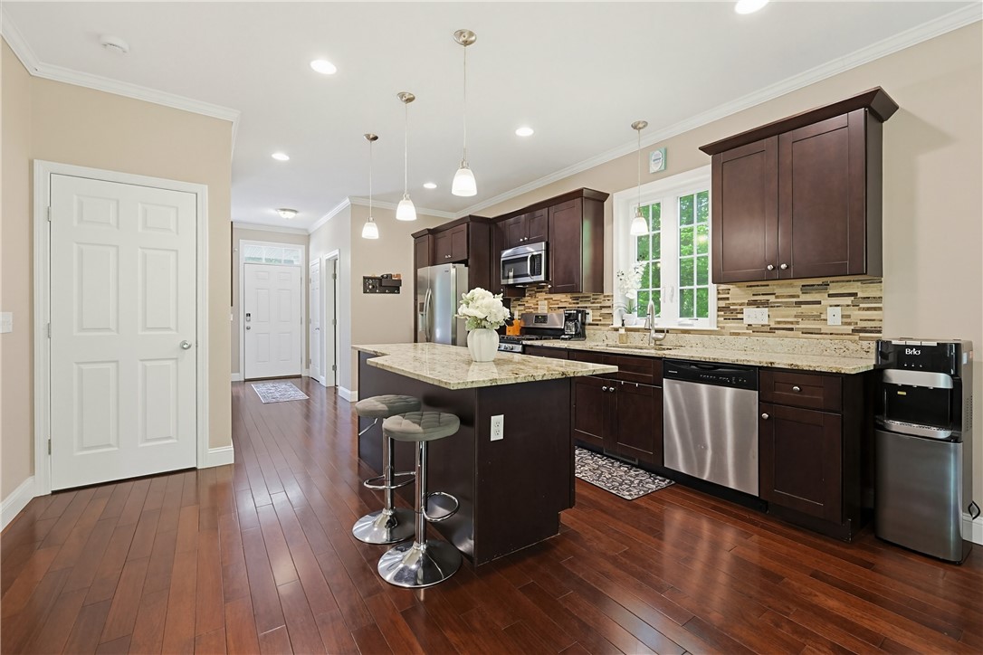 164 Bear Hill Road, Unit 14 Cumberland, RI 02864 - Photo 5 of 43