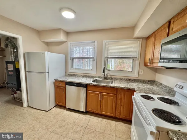 $2,900 | 15758 Pointer Ridge Drive, Bowie, MD 20716