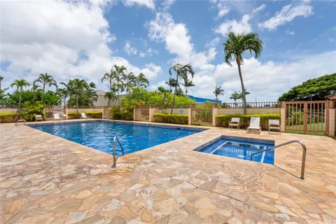 $349,000 | 1060 Kamehameha Highway, Unit 3007B, Pearl City, HI 96782