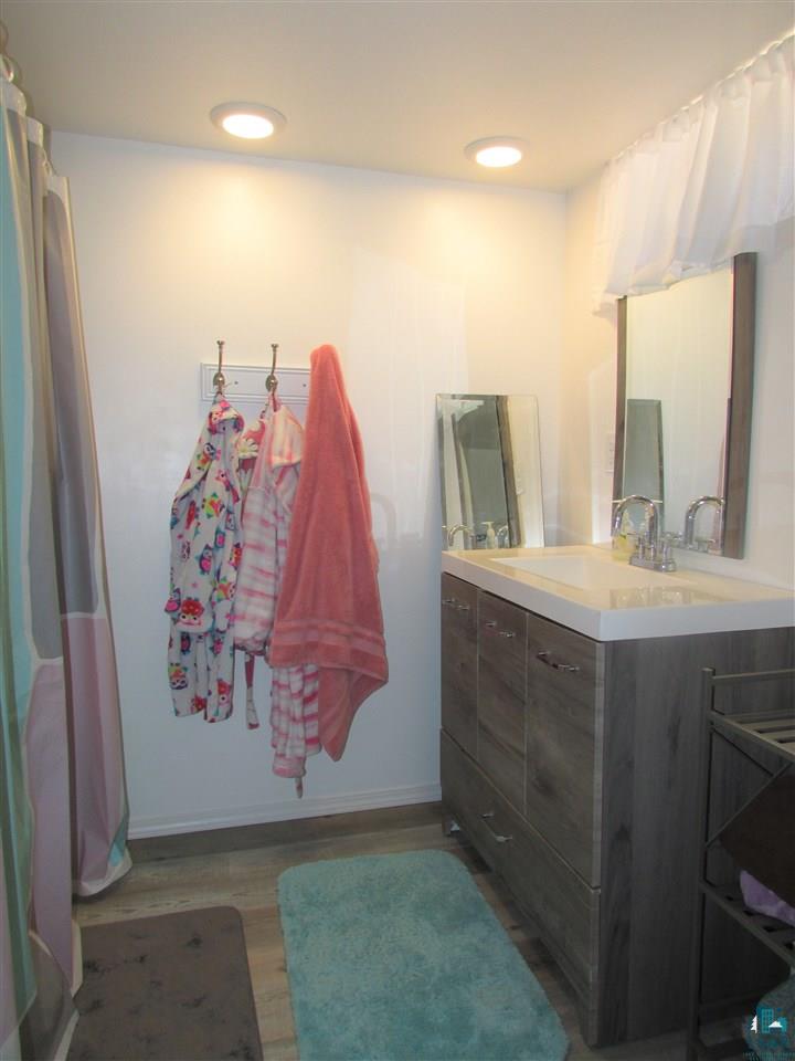 4159 Martin Road Duluth, MN 55803 - Photo 20 of 26 New lower level full bath