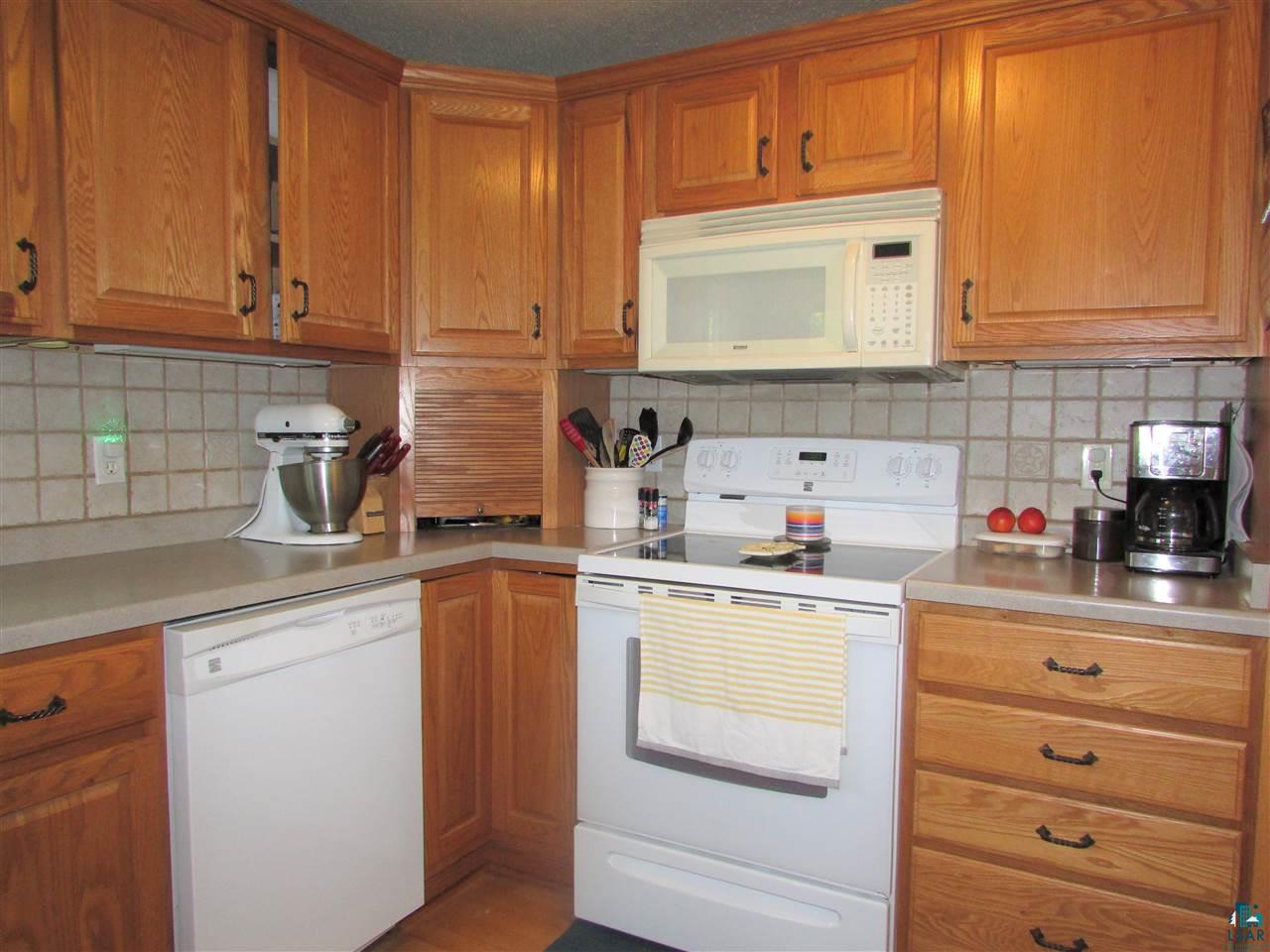 4159 Martin Road Duluth, MN 55803 - Photo 8 of 26 Kitchen