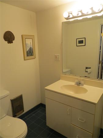 348 Old Lancaster Road Sudbury, MA 01776 - Photo 12 of 18 Gallery Image 12
