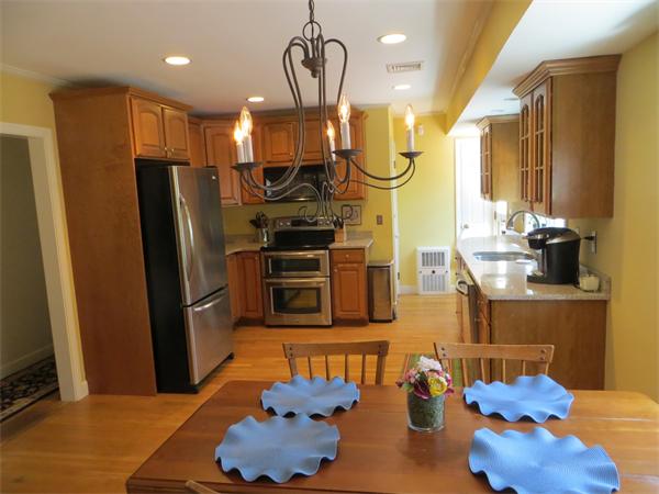 348 Old Lancaster Road Sudbury, MA 01776 - Photo 3 of 18 Gallery Image 3