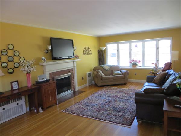 348 Old Lancaster Road Sudbury, MA 01776 - Photo 5 of 18 Gallery Image 5