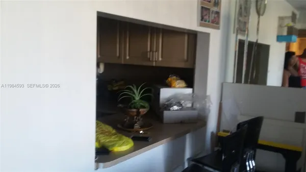 $2,000 | 10000 Northwest 80th Court, Unit 2463, Hialeah Gardens, FL 33016