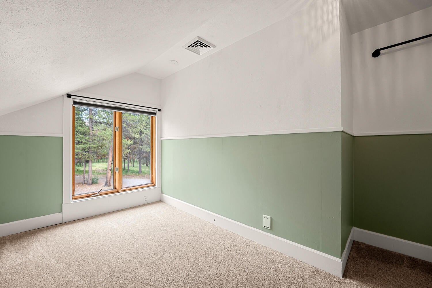 55402 Homestead Way Bend, OR 97707 - Photo 17 of 44 55402HomesteadWay-14