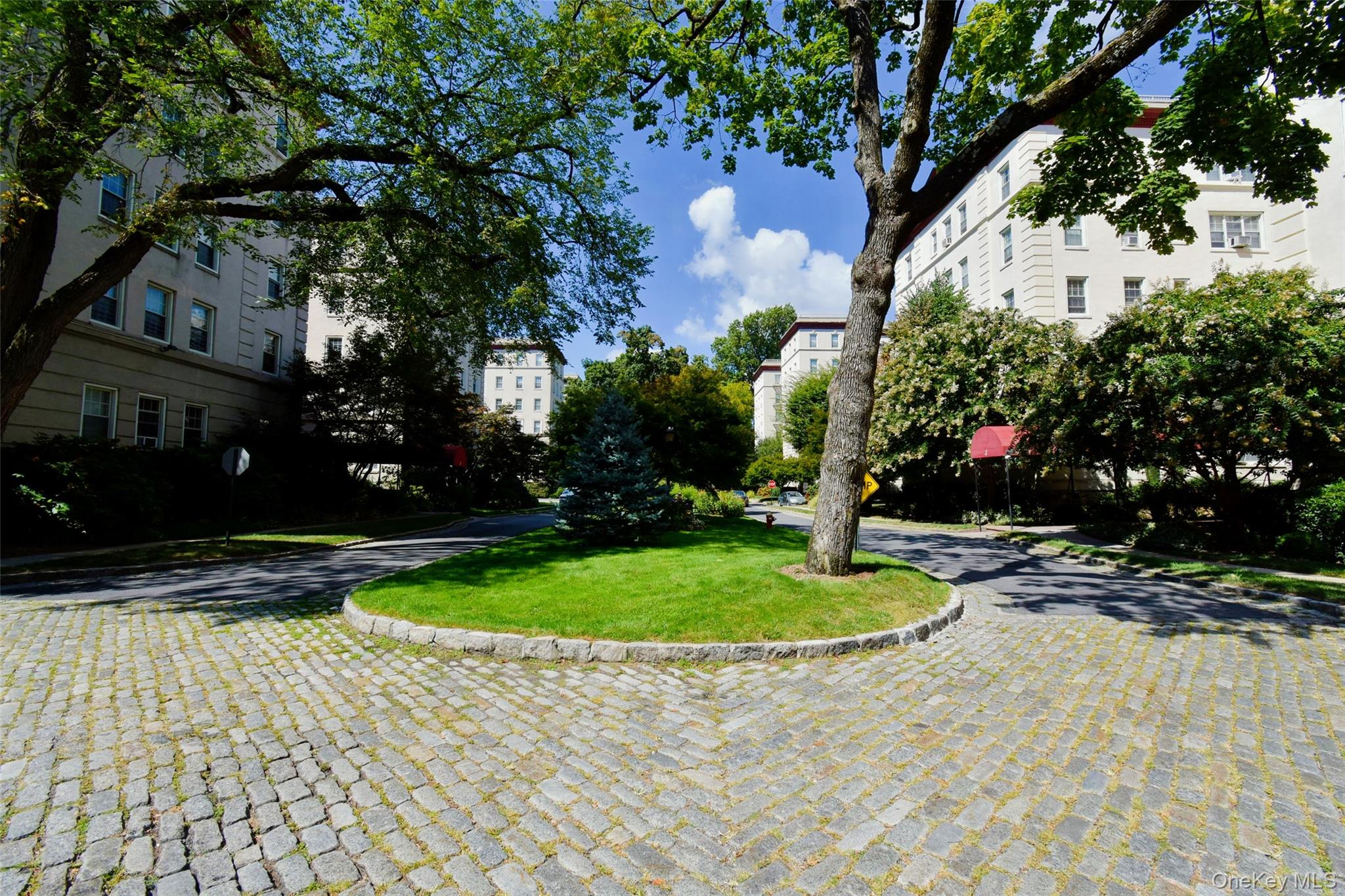4 Park Lane, Unit 4B Mount Vernon, NY 10552 - Photo 17 of 19 a view of street with tall buildings