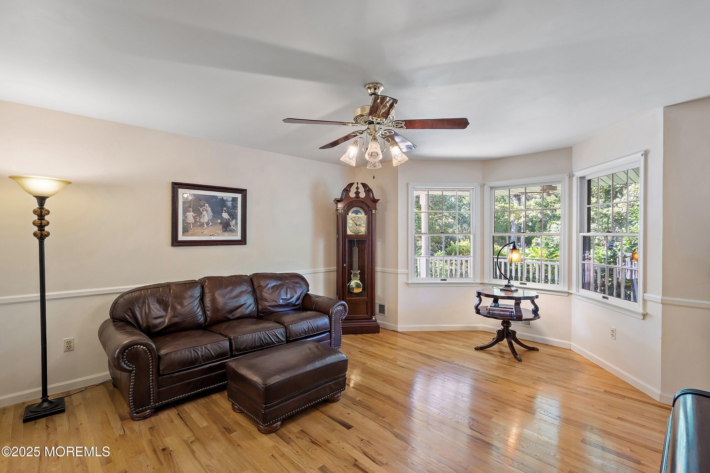 4709 Megill Road Neptune, NJ 07753 - Photo 8 of 32 11-Living 1B