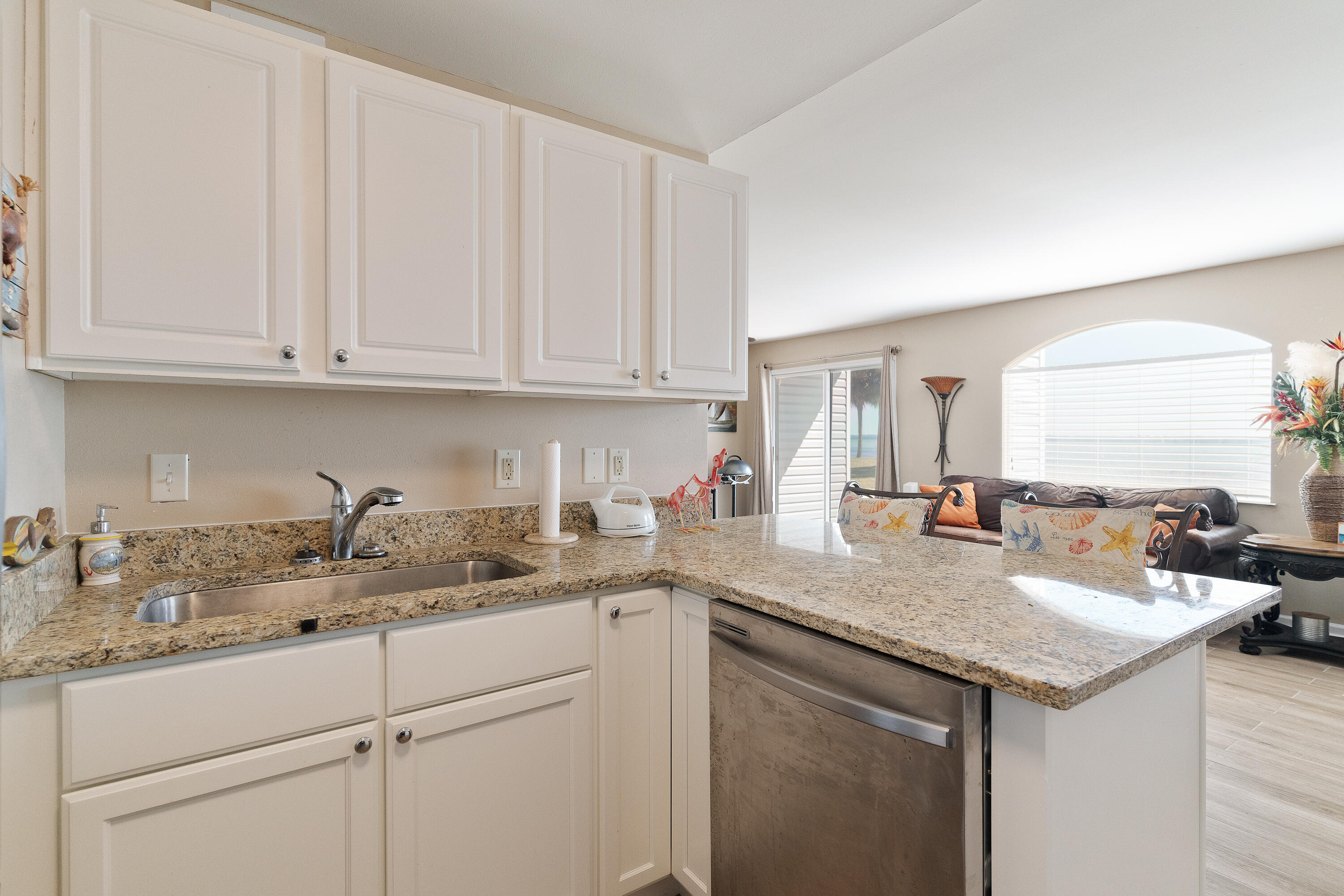 101 Old Ferry Road, Unit 17B Shalimar, FL 32579 - Photo 8 of 50 101 Old Ferry Rd Unit 17B-18