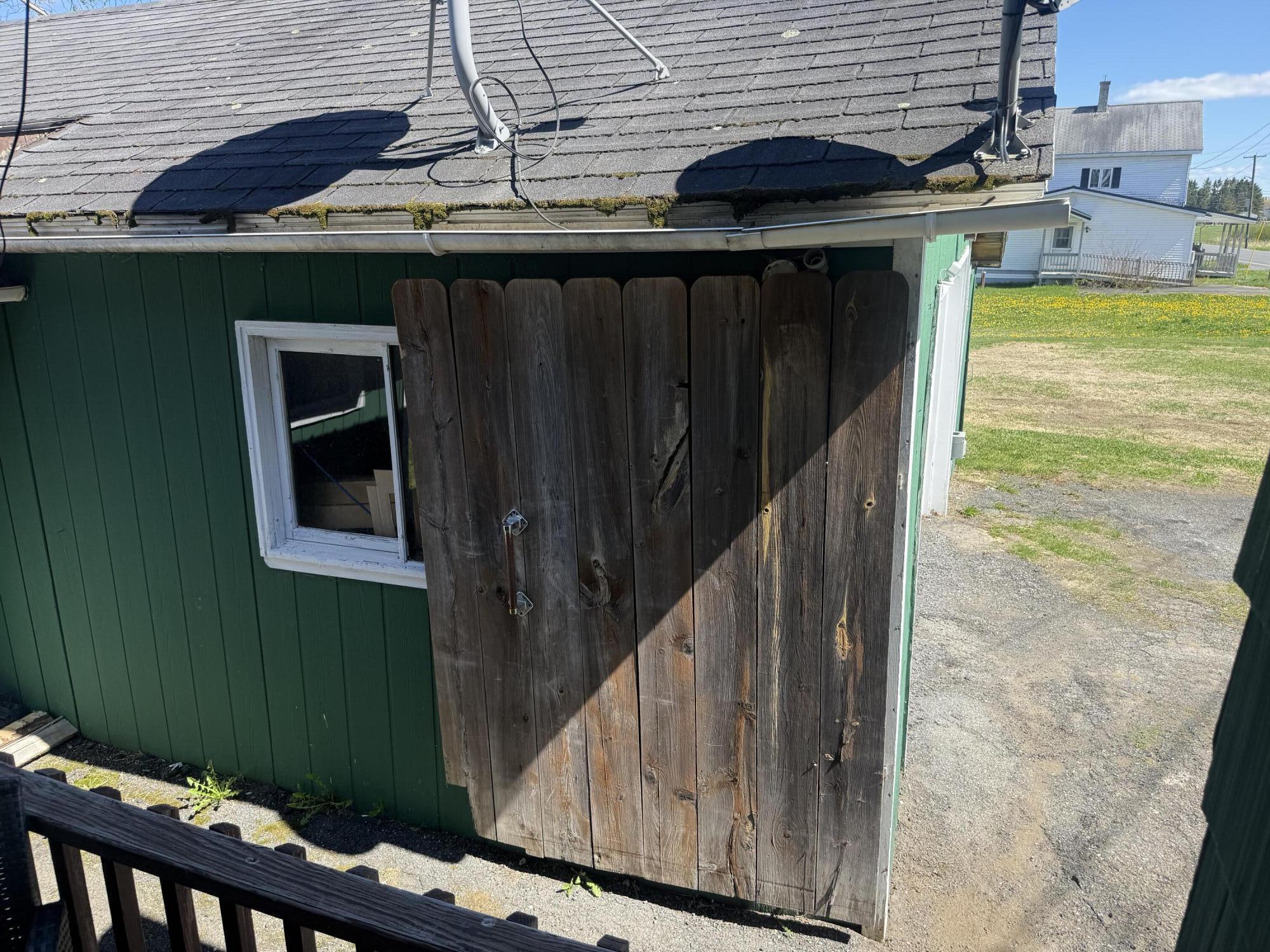640 Main Street Van Buren, ME 04785 - Photo 9 of 25 IMG_6435