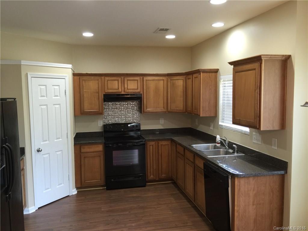 12910 Rothe House Road Charlotte, NC 28273 - Photo 8 of 24