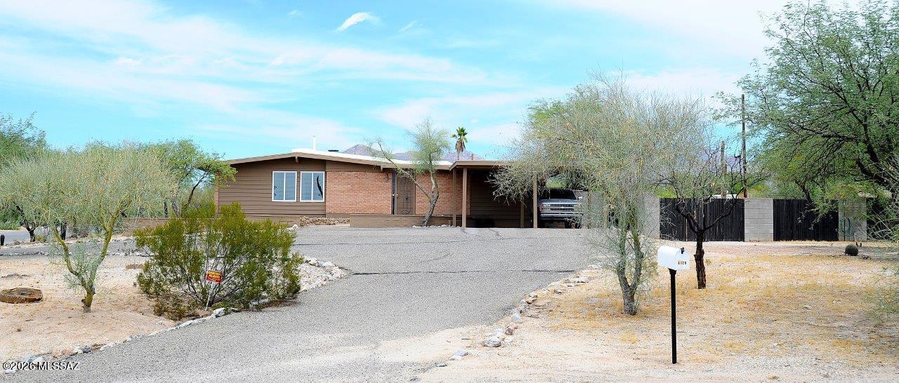 6120 North Pomona Road Tucson, AZ 85704 - Photo 1 of 50 ROB_2843 (3)