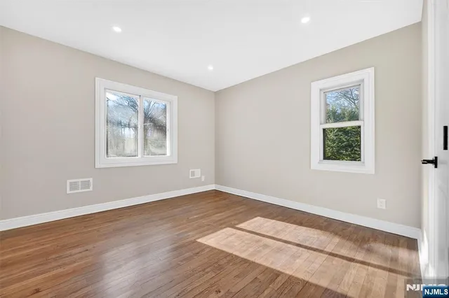 $1,050,000 | 39 Andrew Avenue, Oakland, NJ 07436