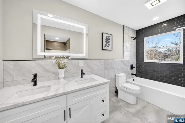 $1,050,000 | 39 Andrew Avenue, Oakland, NJ 07436