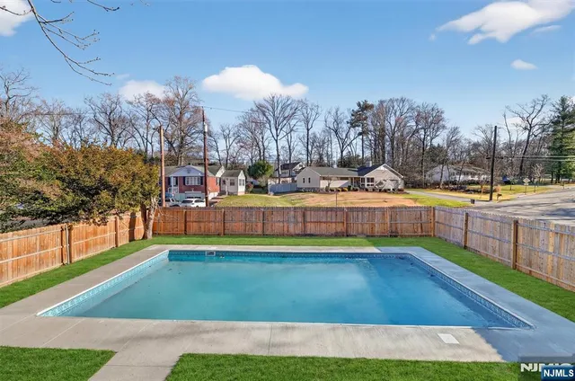 $1,050,000 | 39 Andrew Avenue, Oakland, NJ 07436