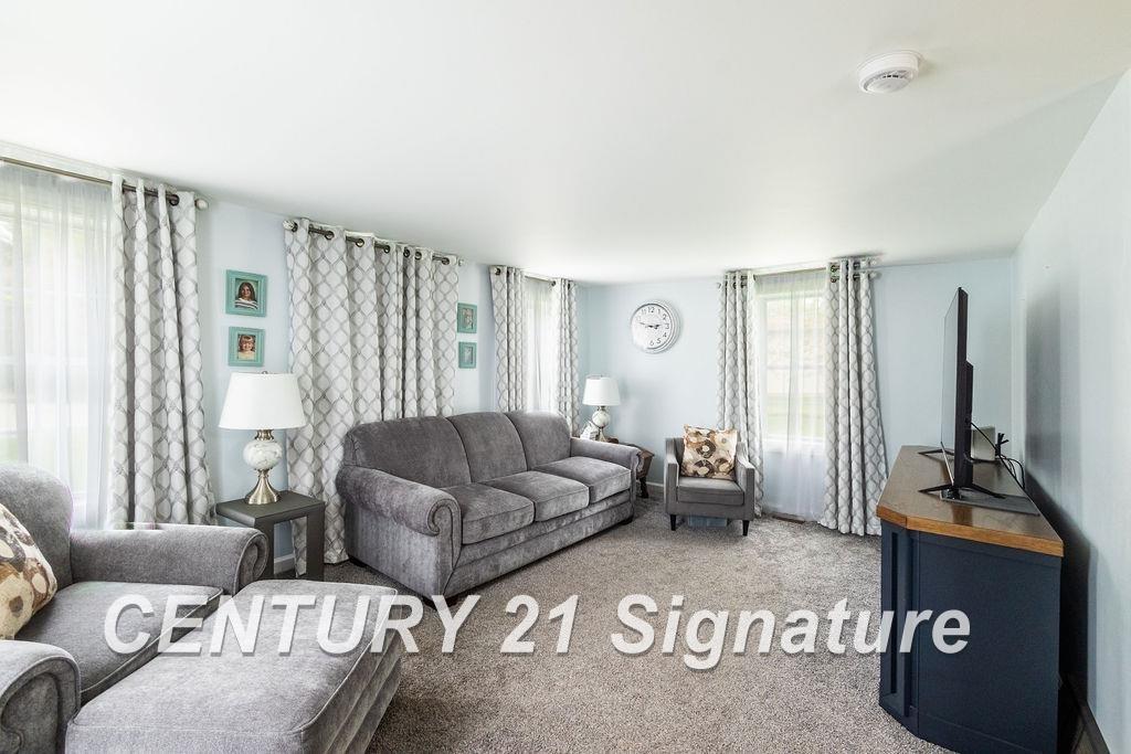 7151 North Seymour Road Flushing, MI 48433 - Photo 6 of 21