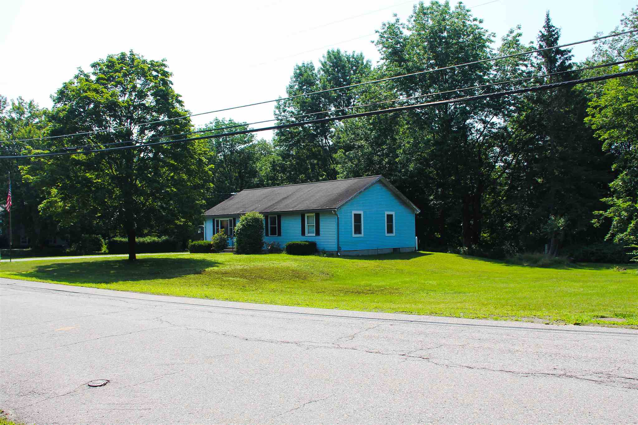 63 George Street Keene, NH 03431 - Photo 3 of 40